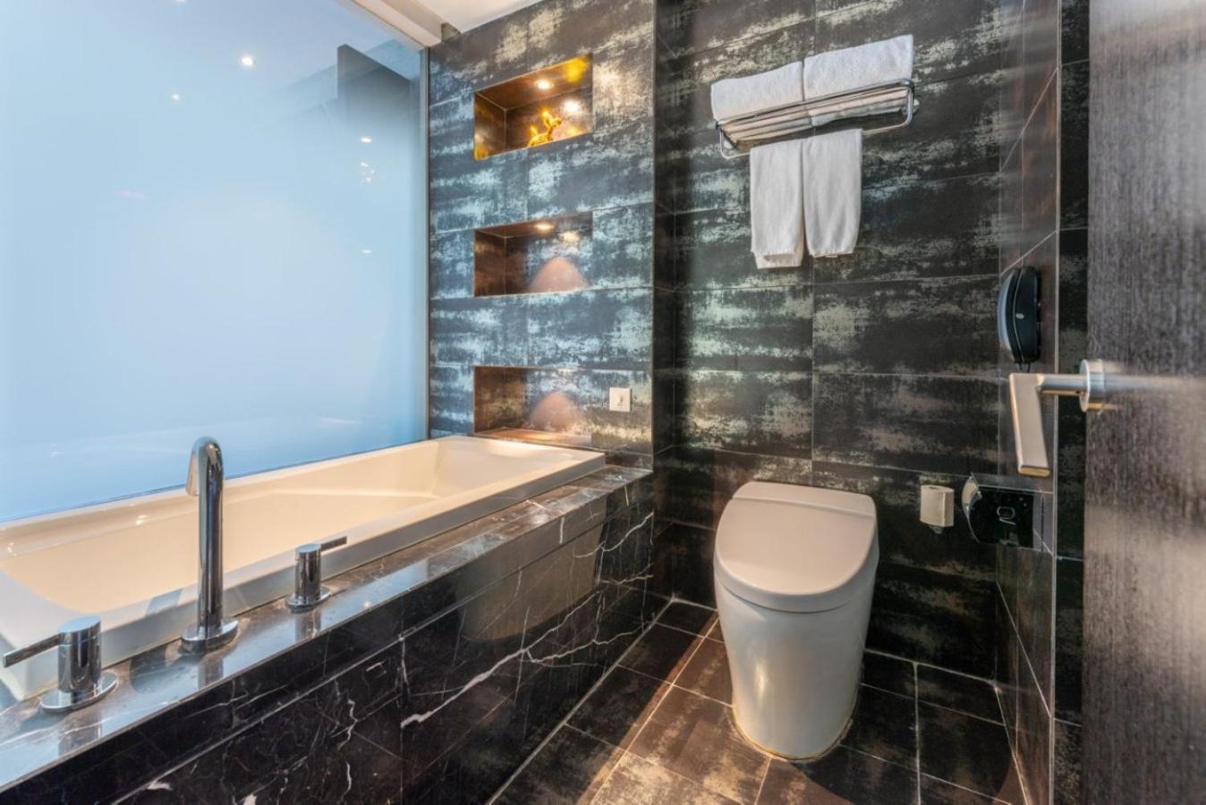 Orange Shenjiang South Road 4*