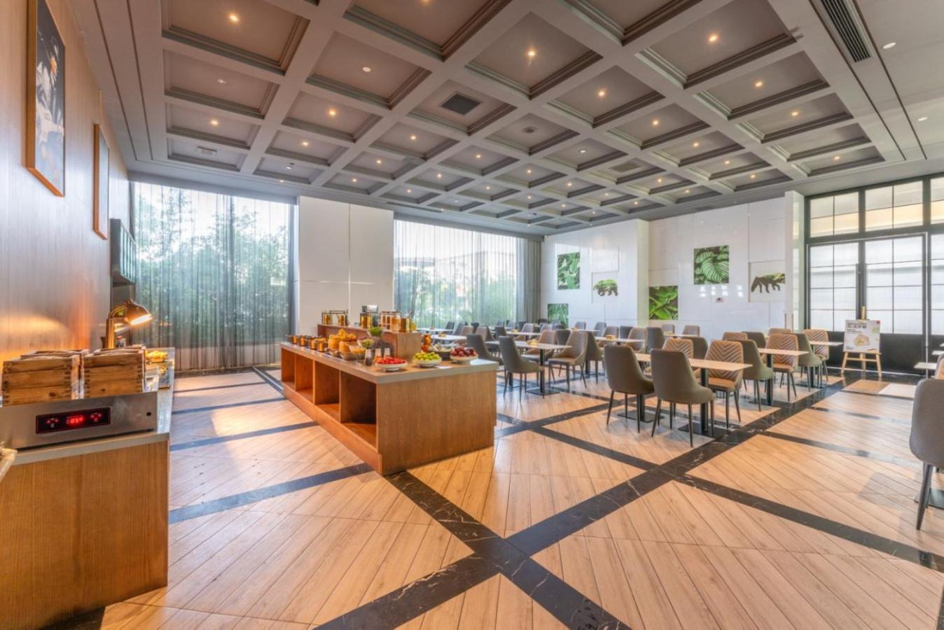 Orange Shenjiang South Road 4*